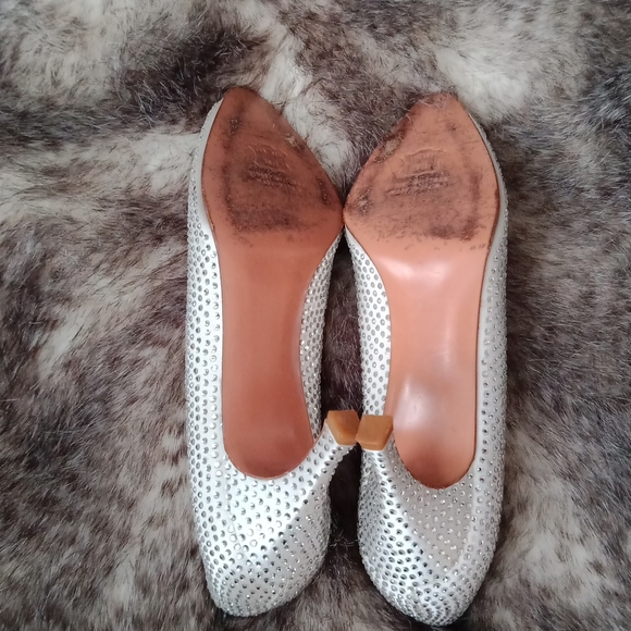 Stuart Weitzman  heels - Picture 10 of 16